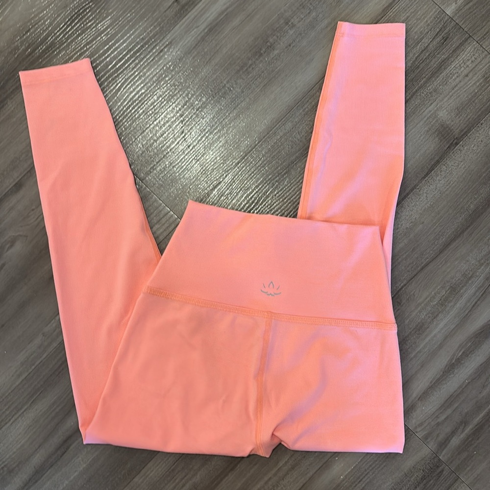 Beyond Yoga High Rise Ribbed Midi Leggings